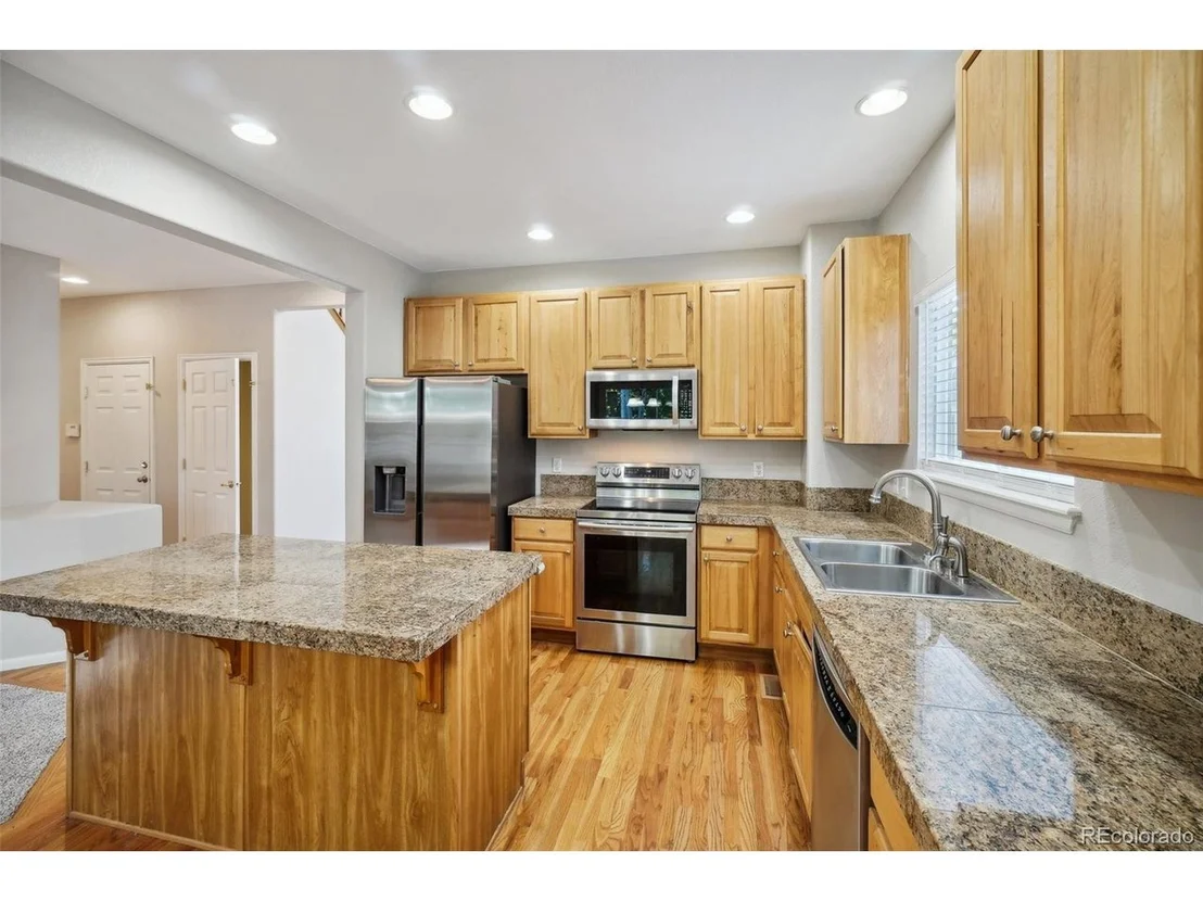 Photo of 6489 Silverleaf Ave