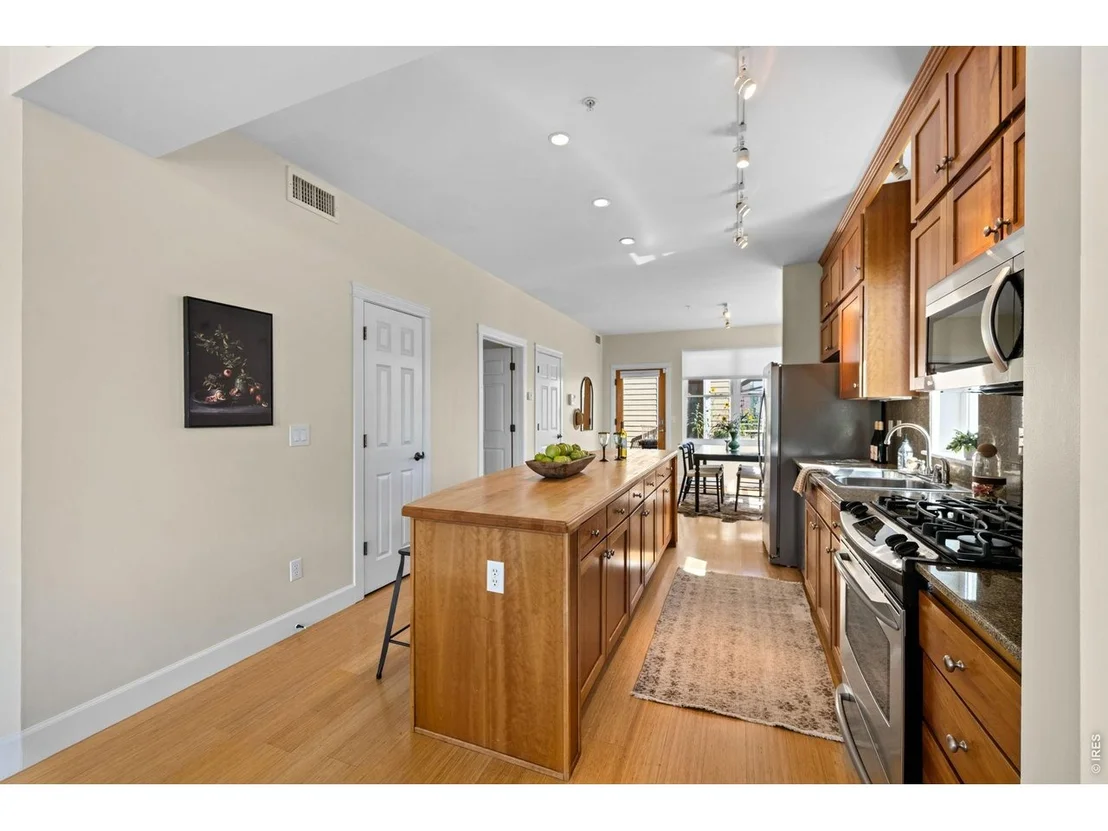 Photo of 1299 Yellow Pine Ave