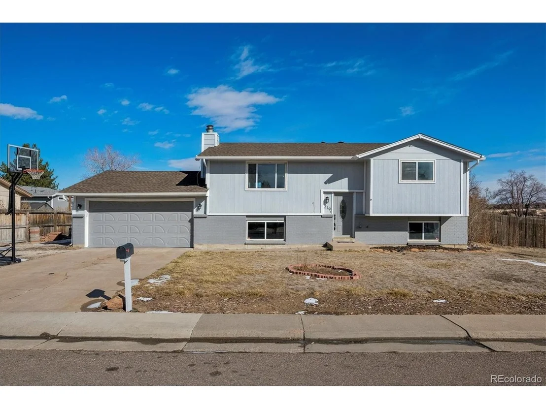 Photo of 219 Dianna Dr