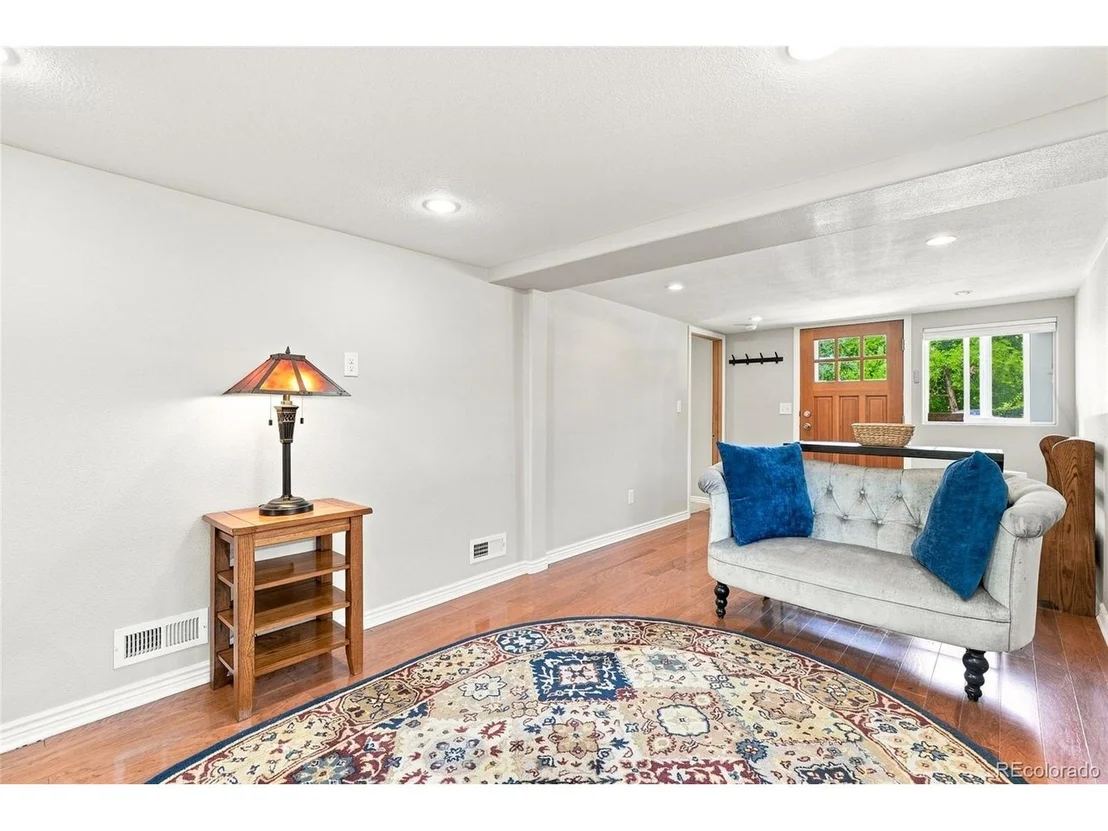 Photo of 317 3rd Ave