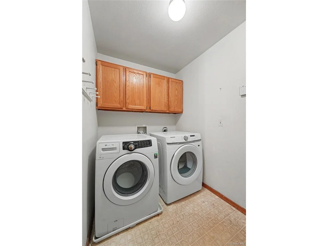 Photo of 3843 W Temple Pl