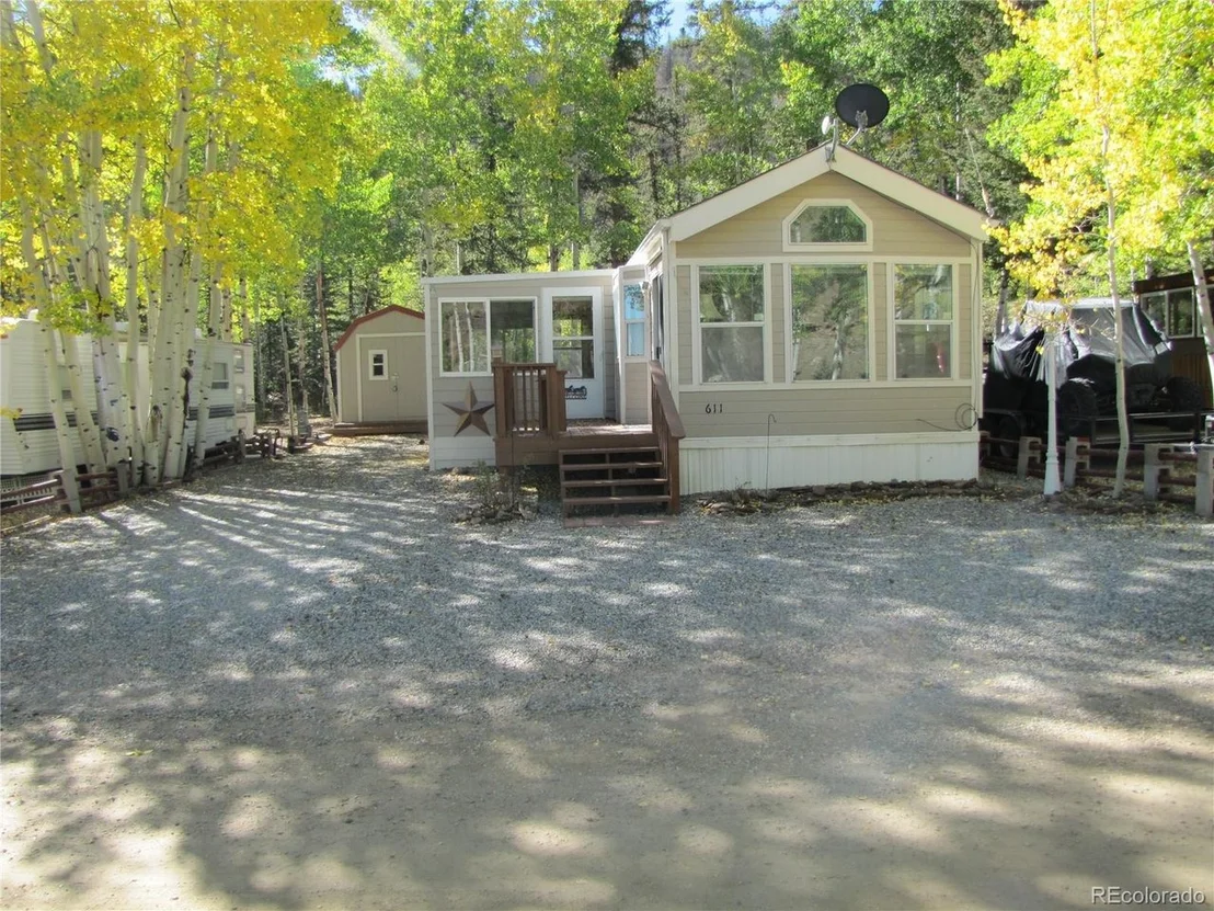 Photo of 611 Depot Dr
