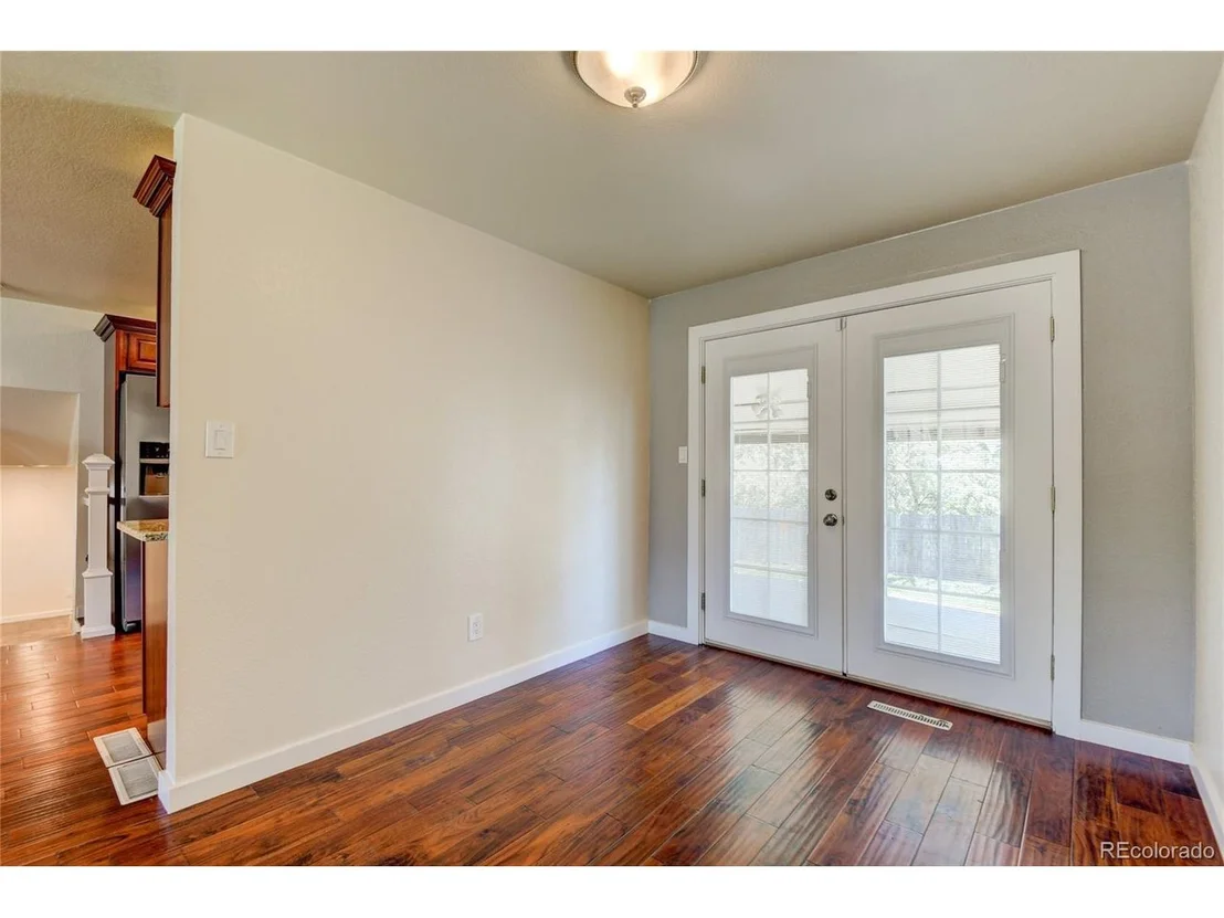 Photo of 6736 Otis St
