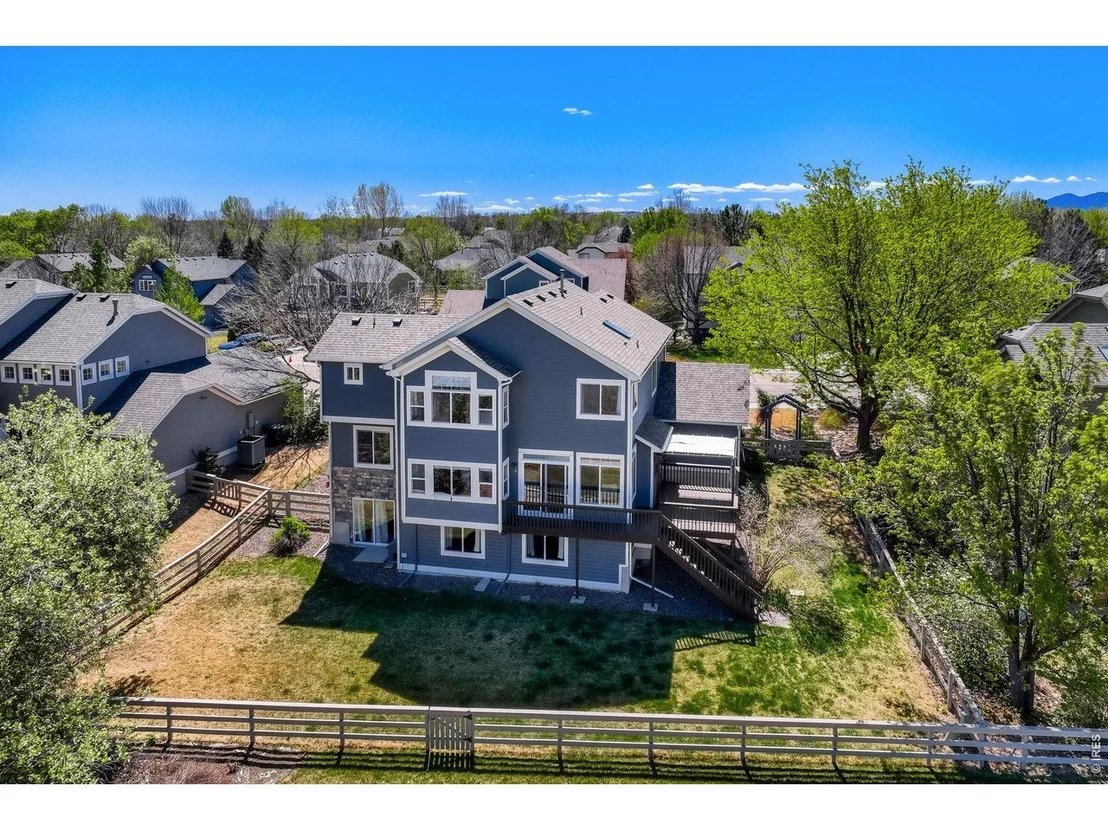 Photo of 3965 Hawthorne Cir