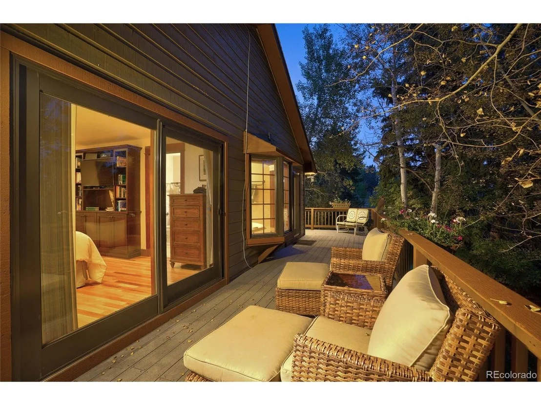 Photo of 25751 Village Cir