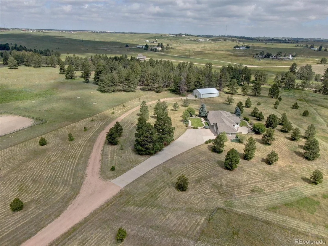 Photo of 2611 Windmill Cir