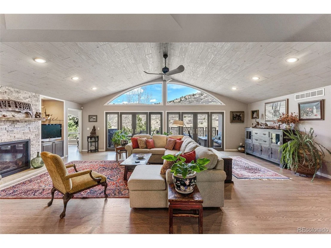 Photo of 5911 Crestbrook Dr