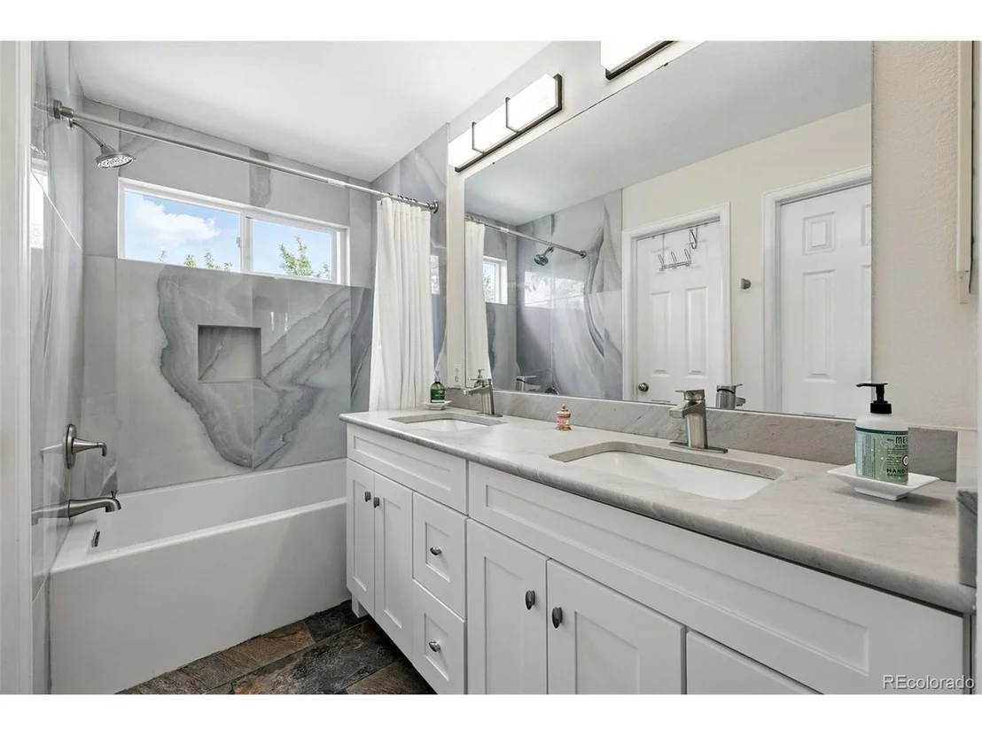 Photo of 823 Timothy Dr