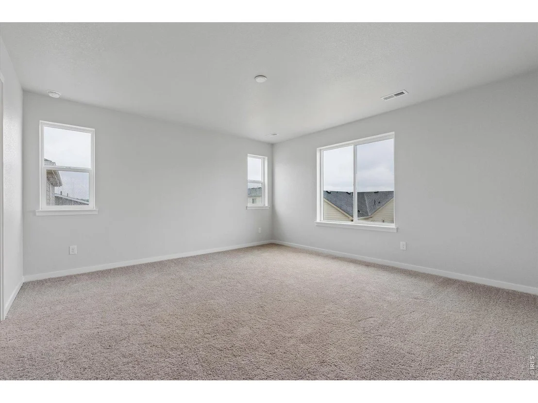 Photo of 807 Kettlepond Way