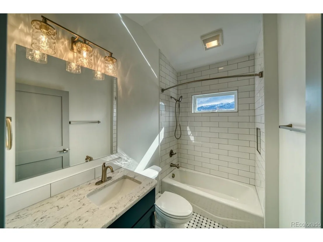 Photo of 102 River Ridge Ln