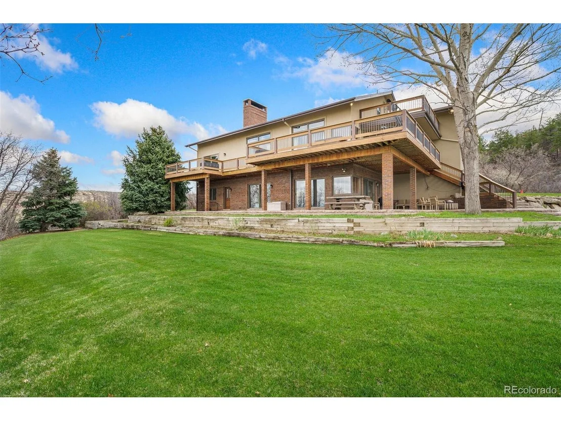 Photo of 836 Valley Rd