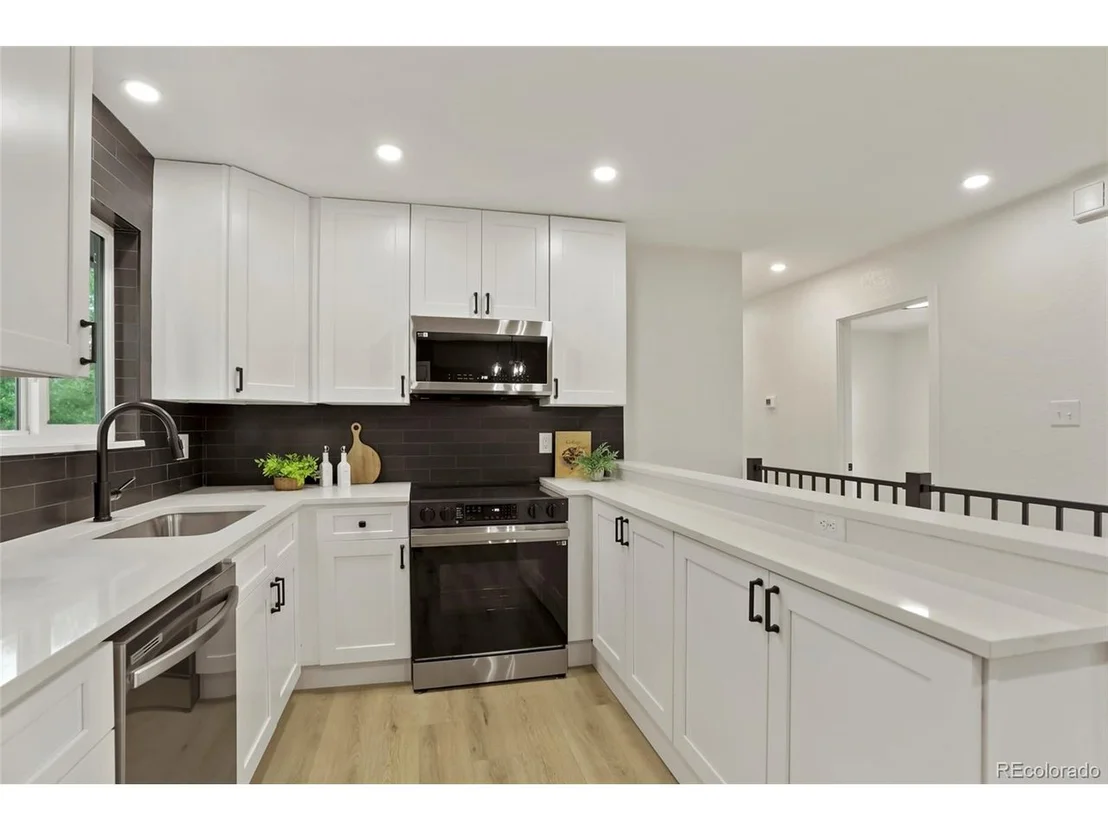Photo of 6579 W 68th Ave