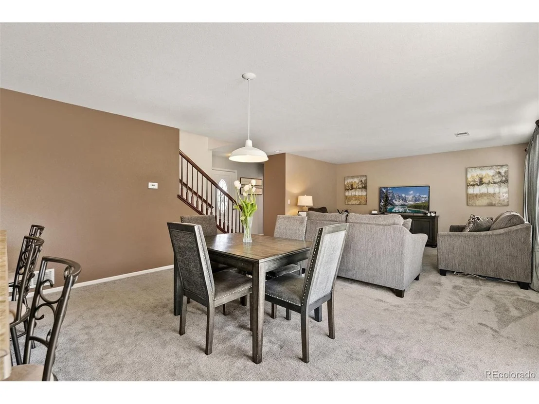 Photo of 875 Lonewolf Cir