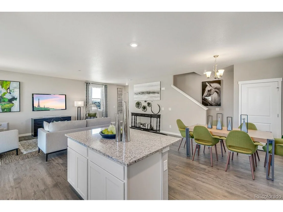Photo of 709 Lake Emerson Rd