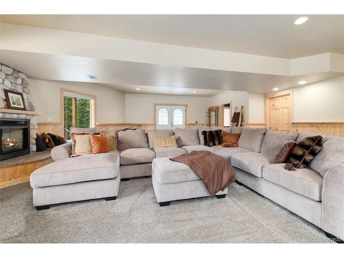 Photo of 696 Brook Dr