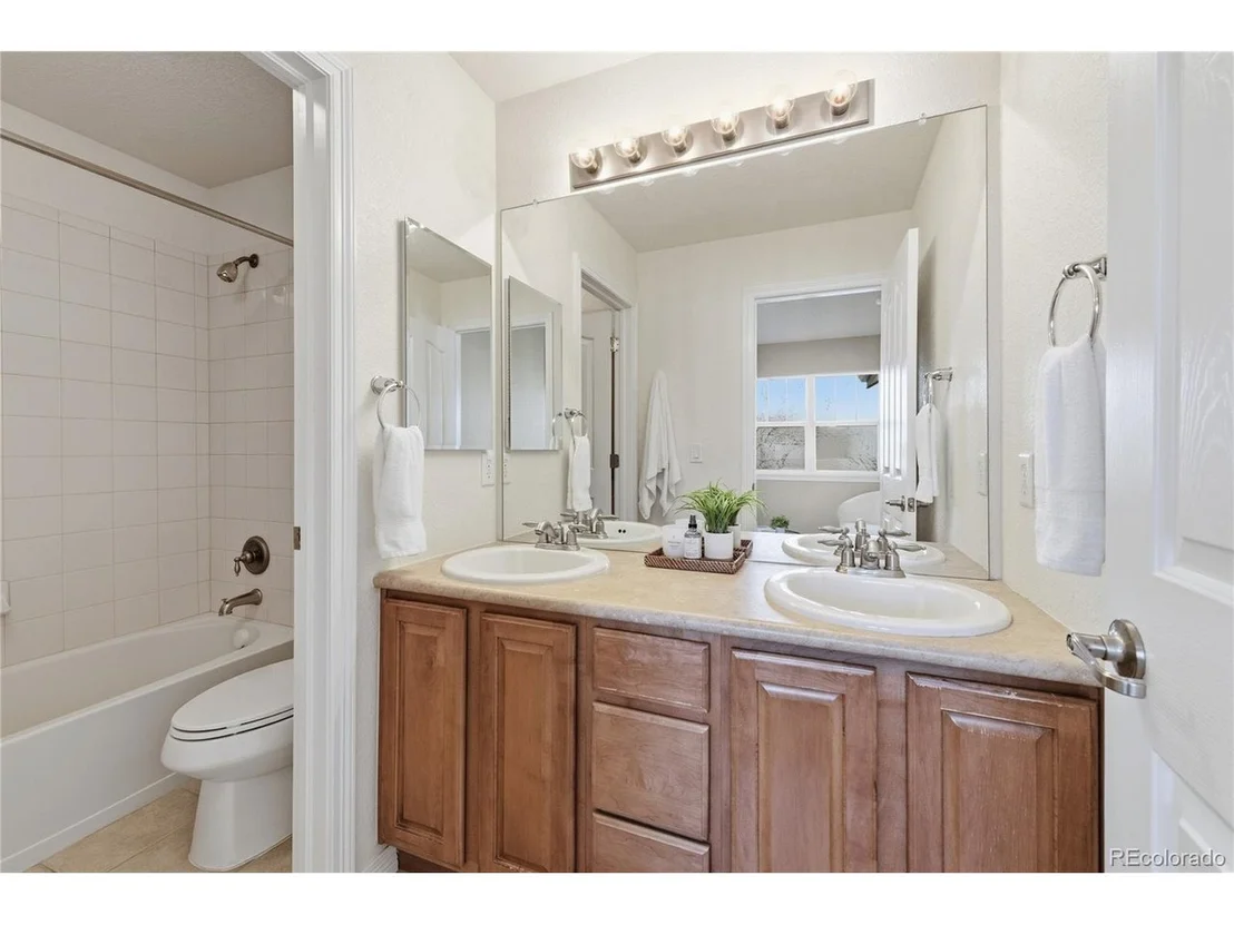 Photo of 4560 Red Deer Trail