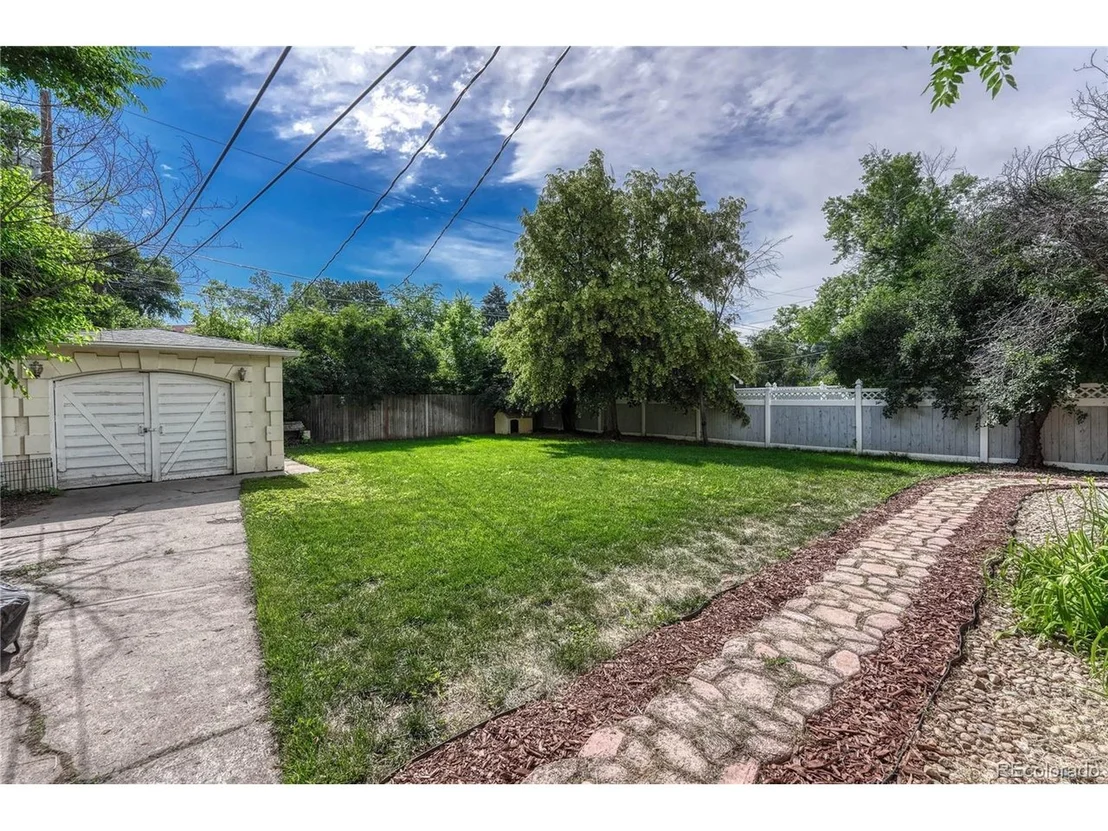 Photo of 1712 Olive Street