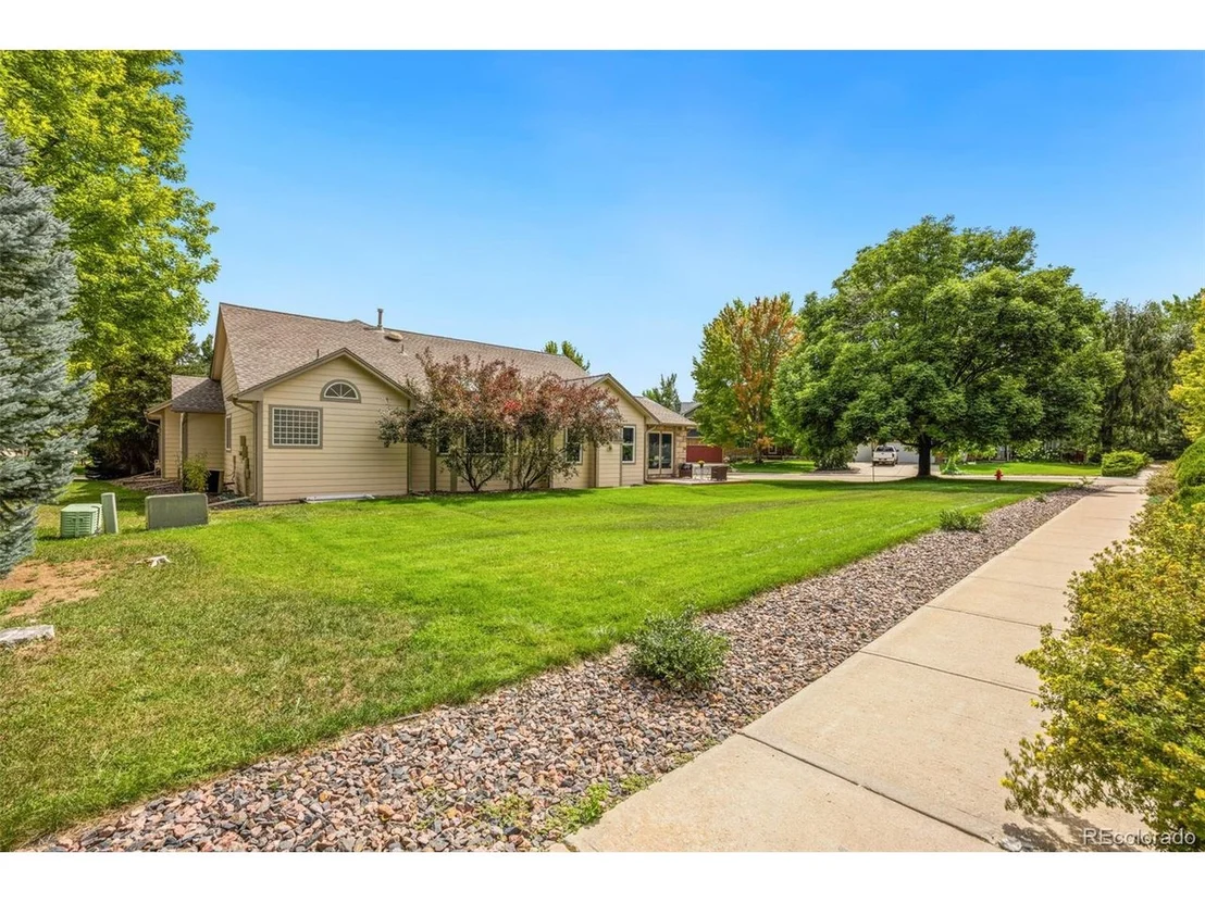 Photo of 7033 Johnson Cir