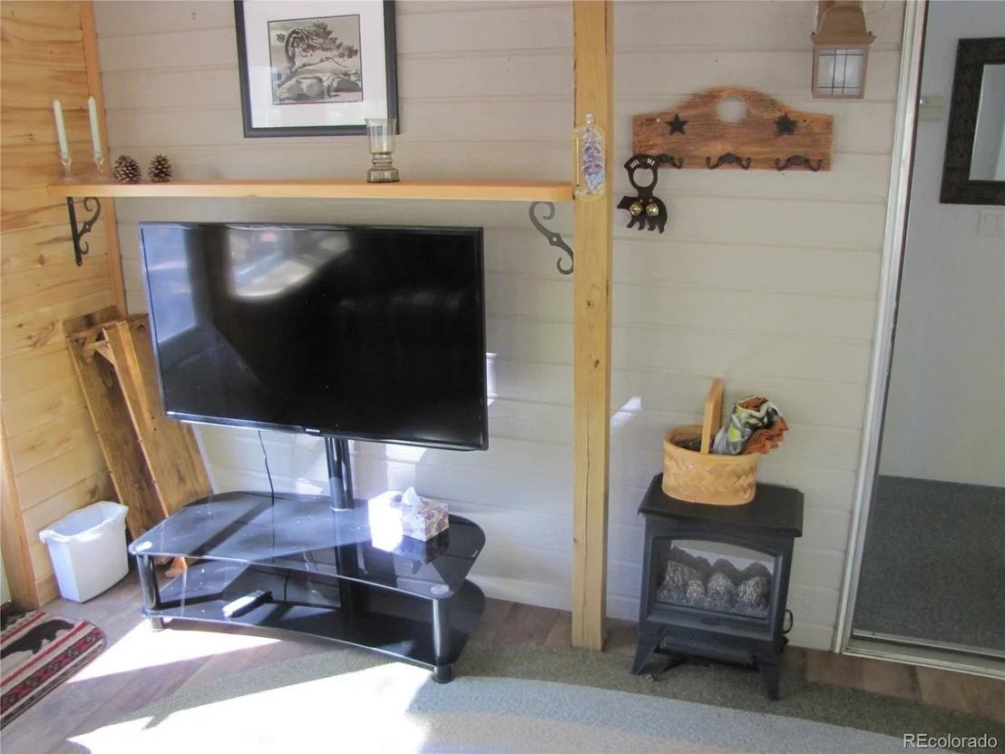 Photo of 611 Depot Dr