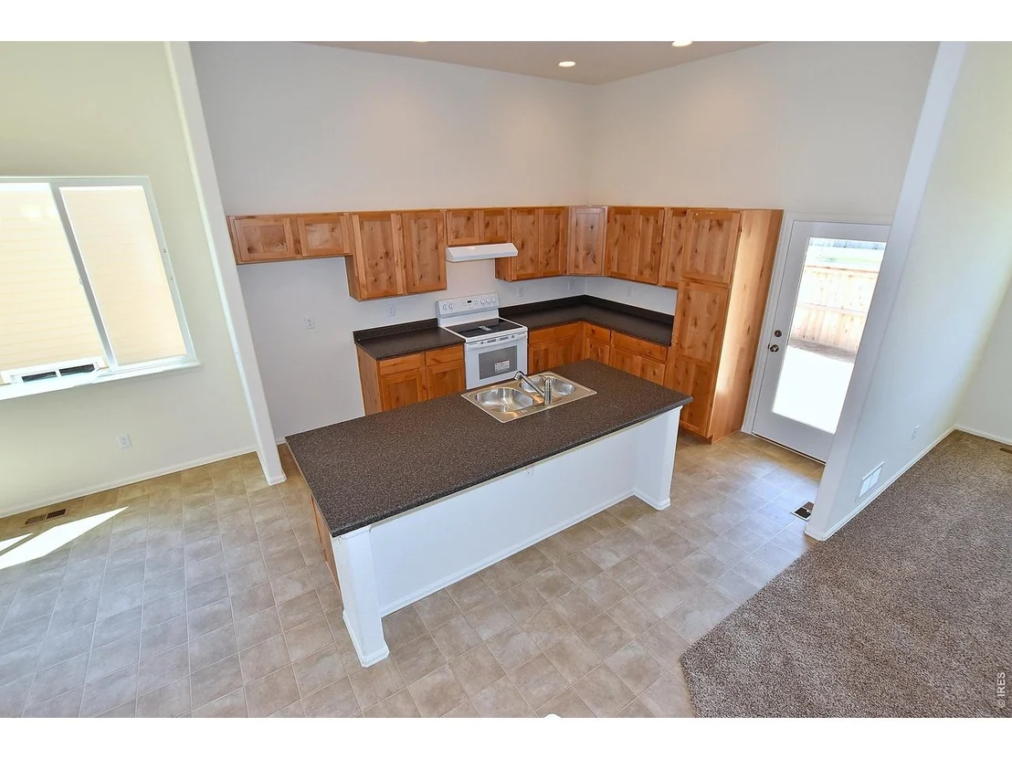 Photo of 2379 Jasmine Ln