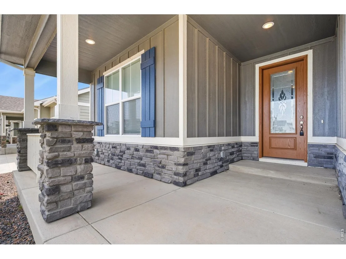 Photo of 1141 E Ibex Dr