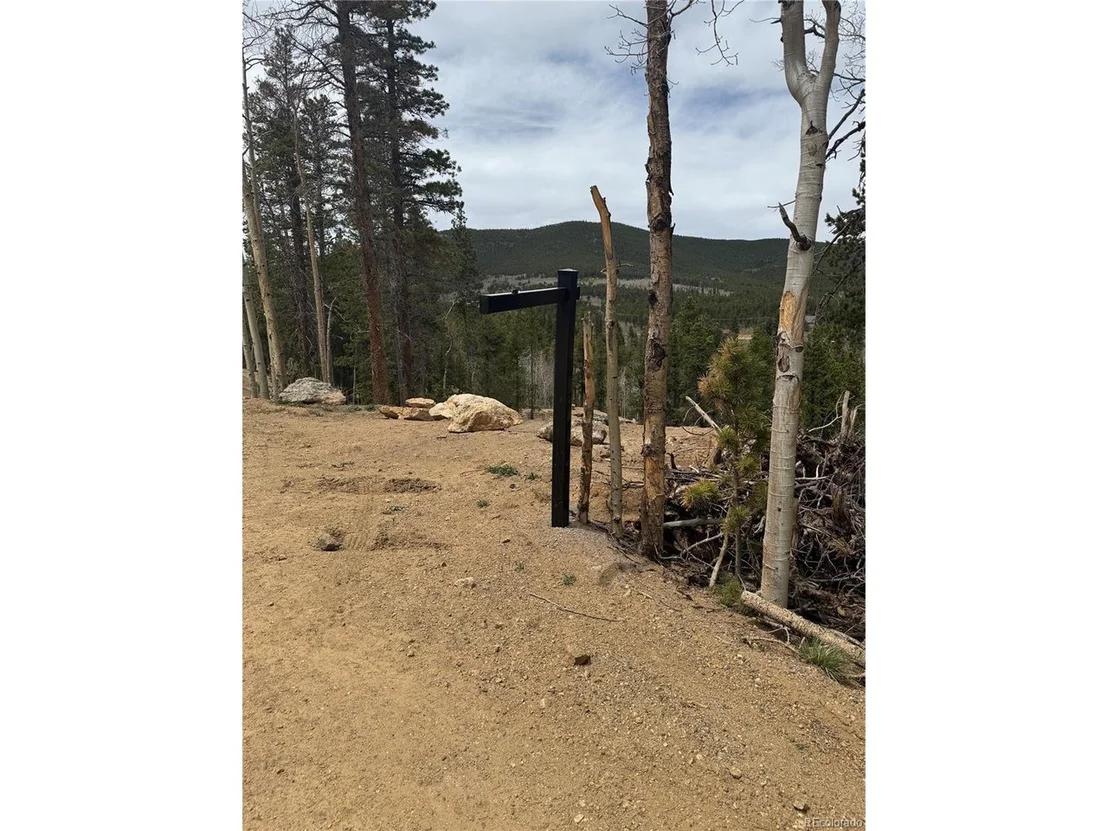 Photo of 24 Highpoint Cir