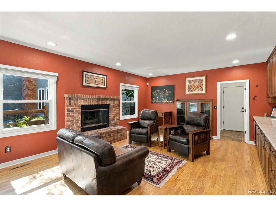 Photo of 24 Mesa Oak