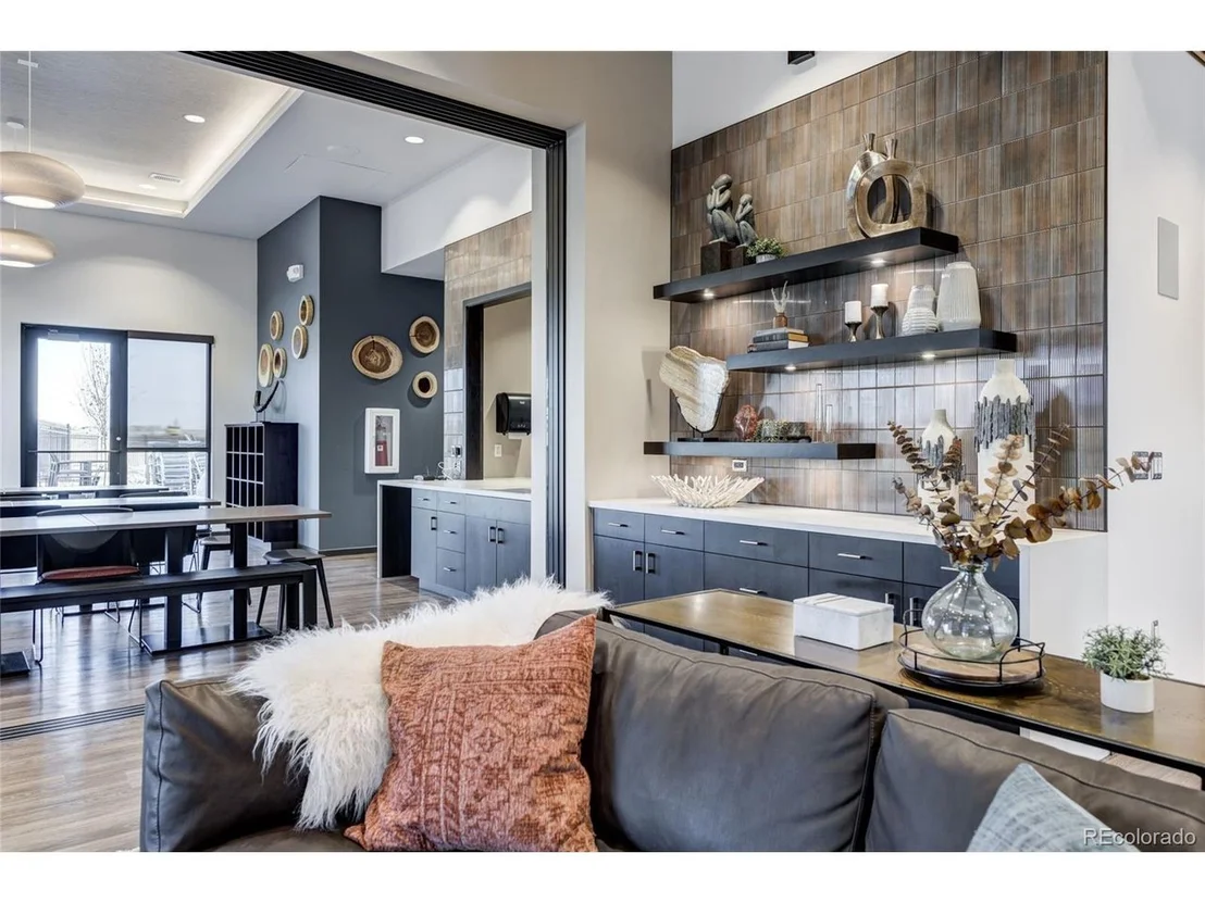 Photo of 5685 Wayfarer Cir
