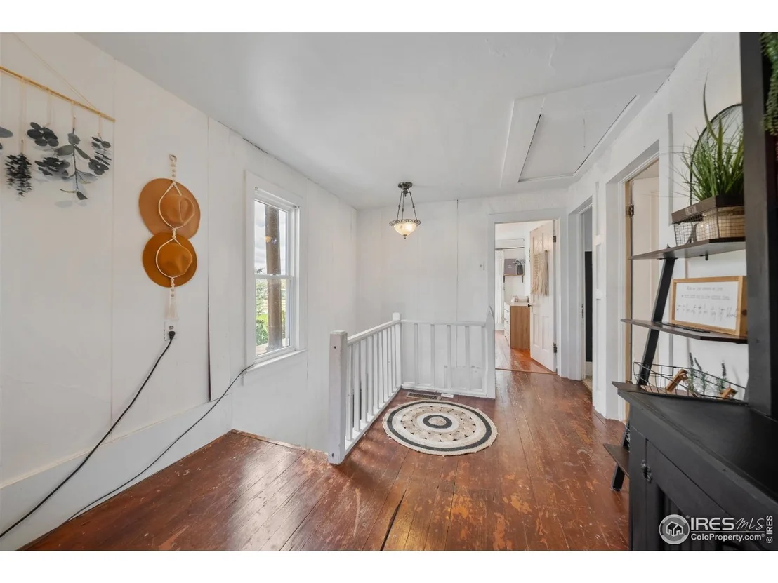 Photo of 213 W 3rd Ave