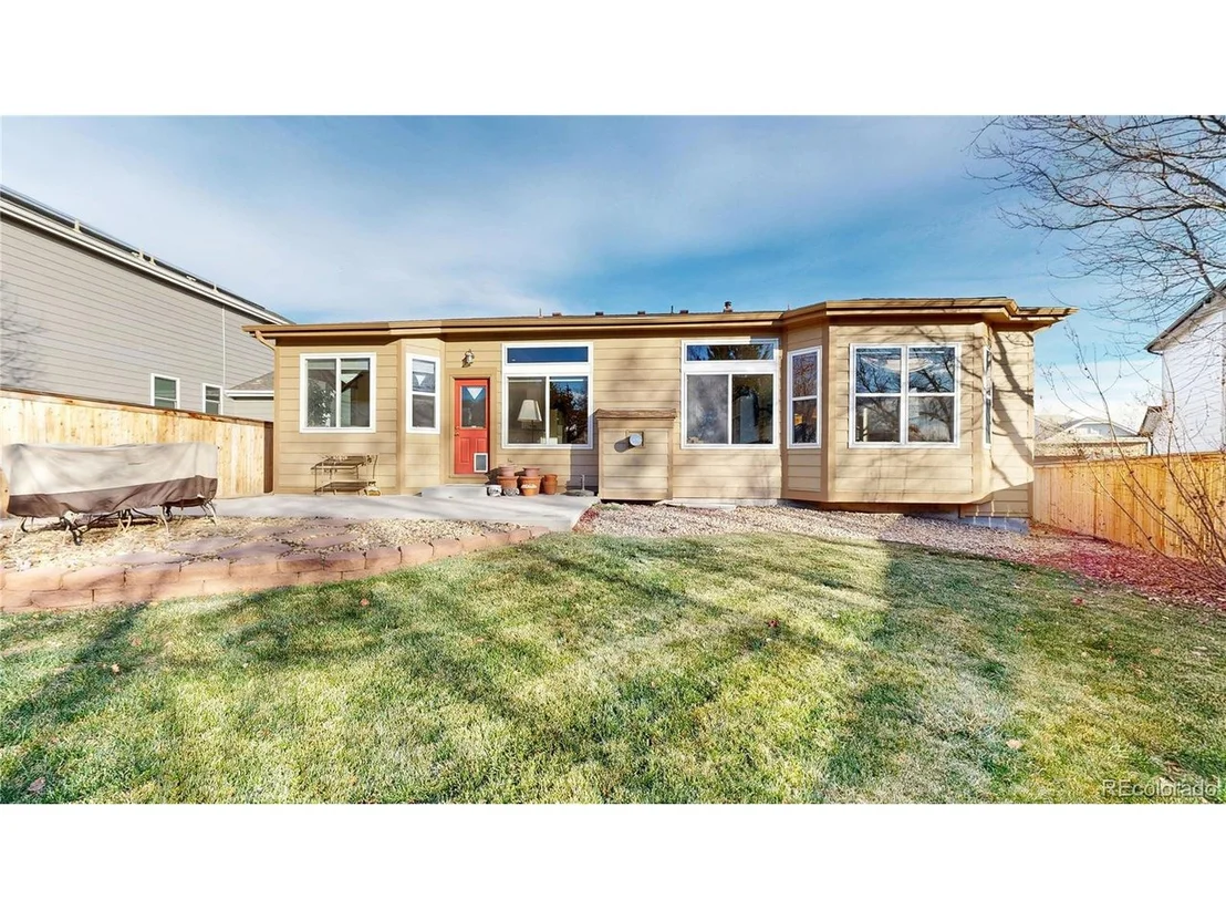 Photo of 1330 Iris Cir