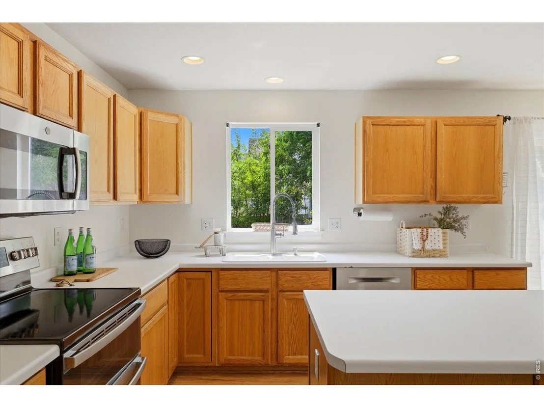 Photo of 3593 Larkspur Dr