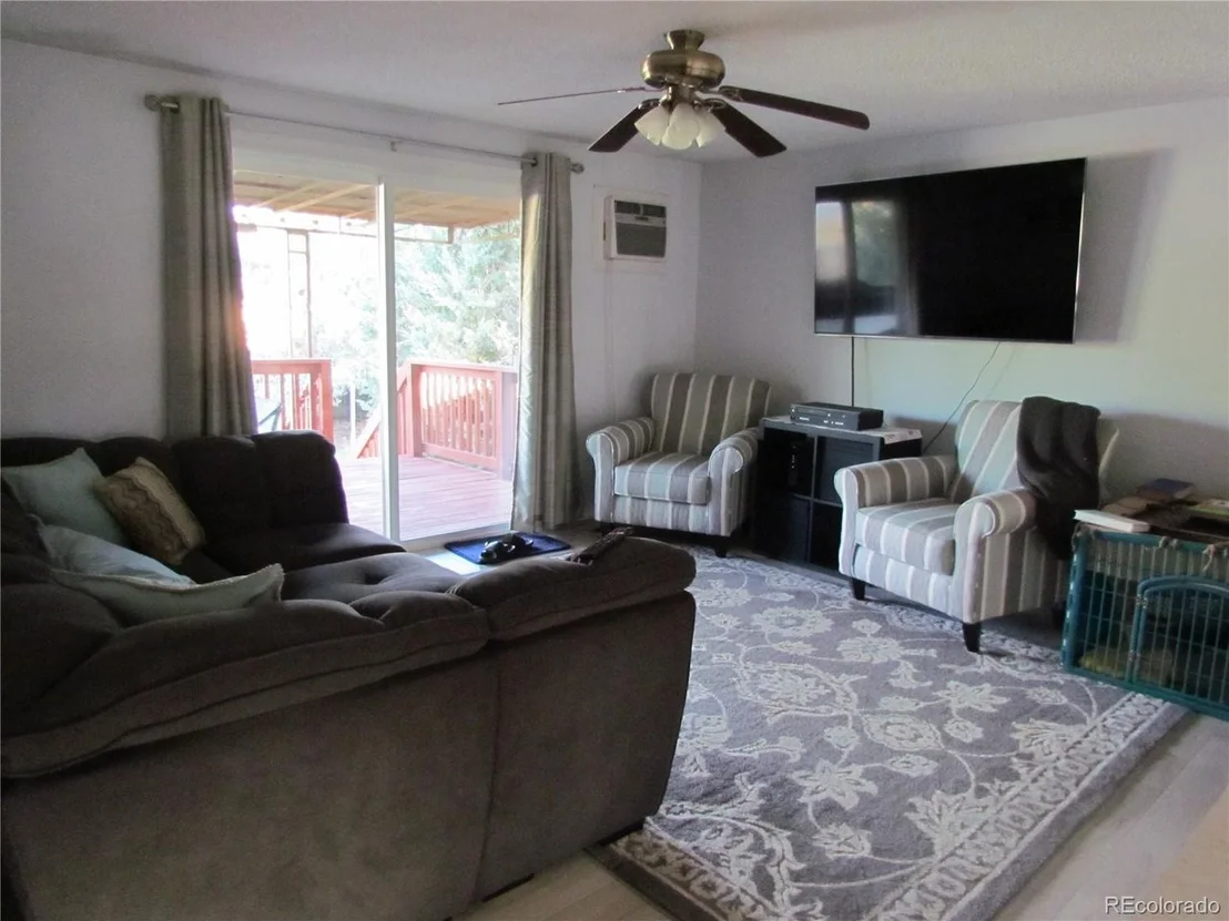 Photo of 105 Cherry Cir
