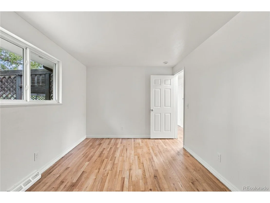 Photo of 8583 Wiley Cir