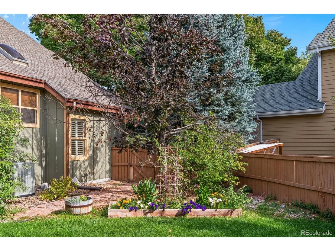 Photo of 9687 Biltmore Way
