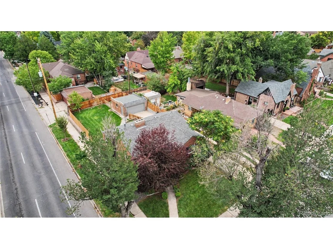 Photo of 1390 Forest St