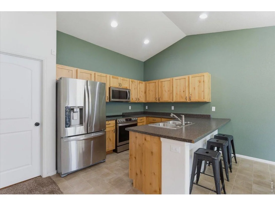 Photo of 323 Torreys Dr