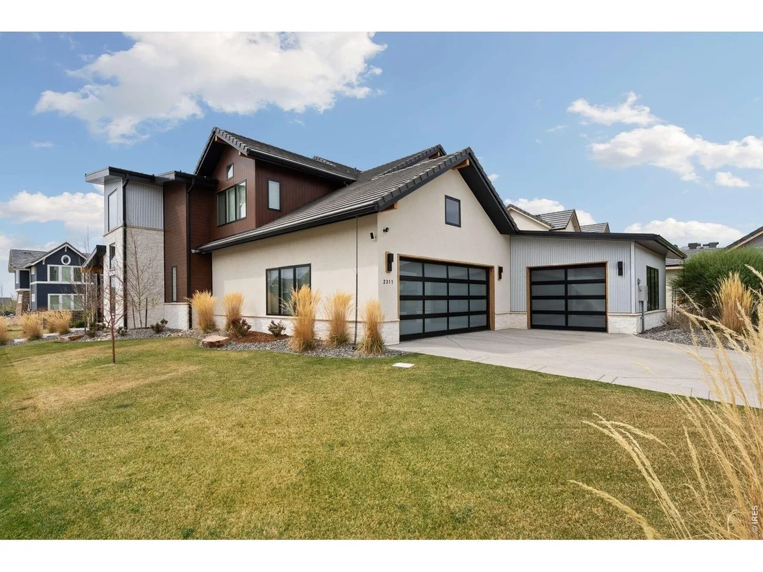 Photo of 2311 Sugarloaf Rd