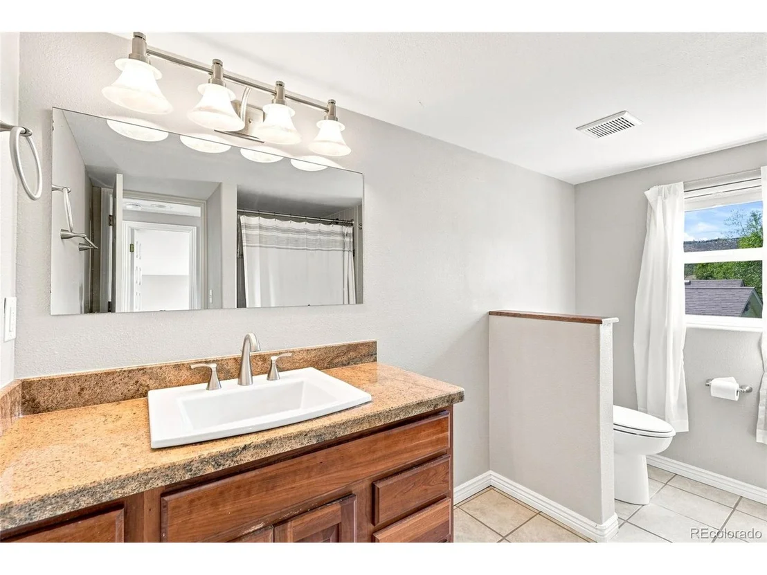 Photo of 317 3rd Ave