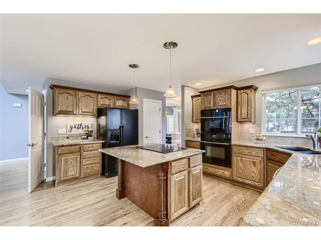 Photo of 15881 Crestrock Cir