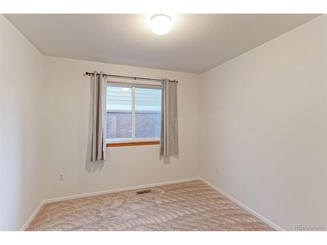 Photo of 2347 E 126th Loop