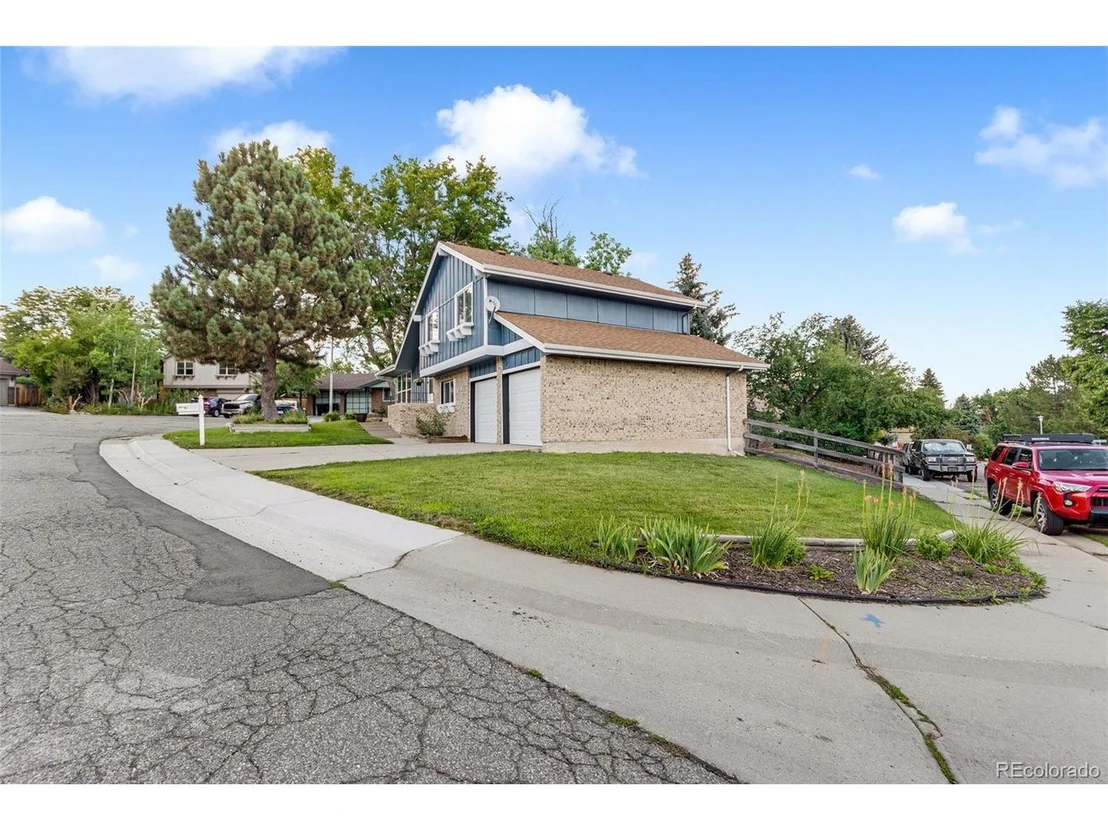 Photo of 9007 W 77th Pl