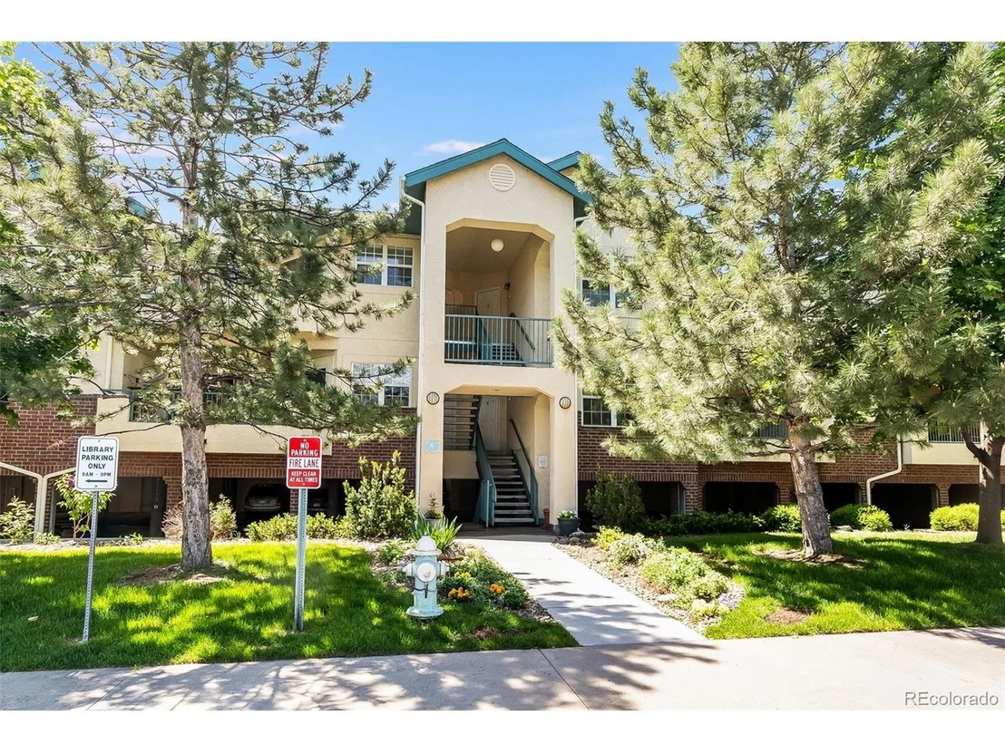 Photo of Unit 33 at 560 Mohawk Dr