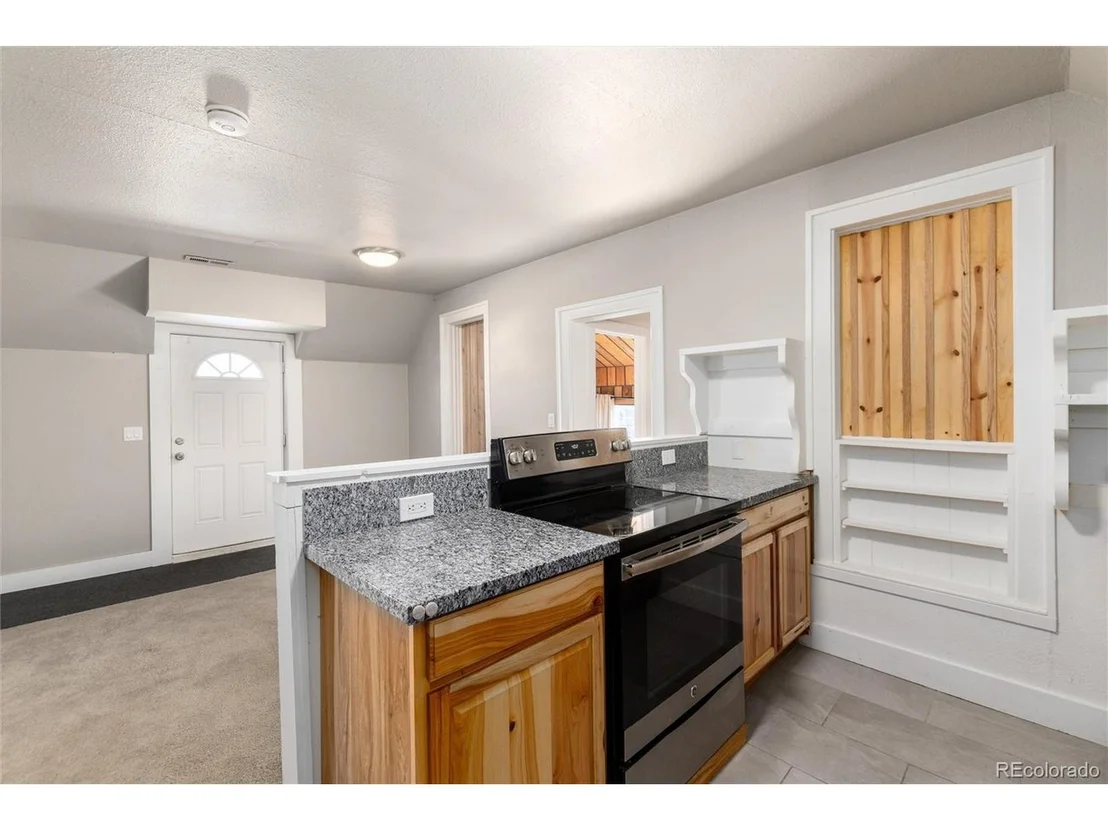 Photo of 550 Castello Ave