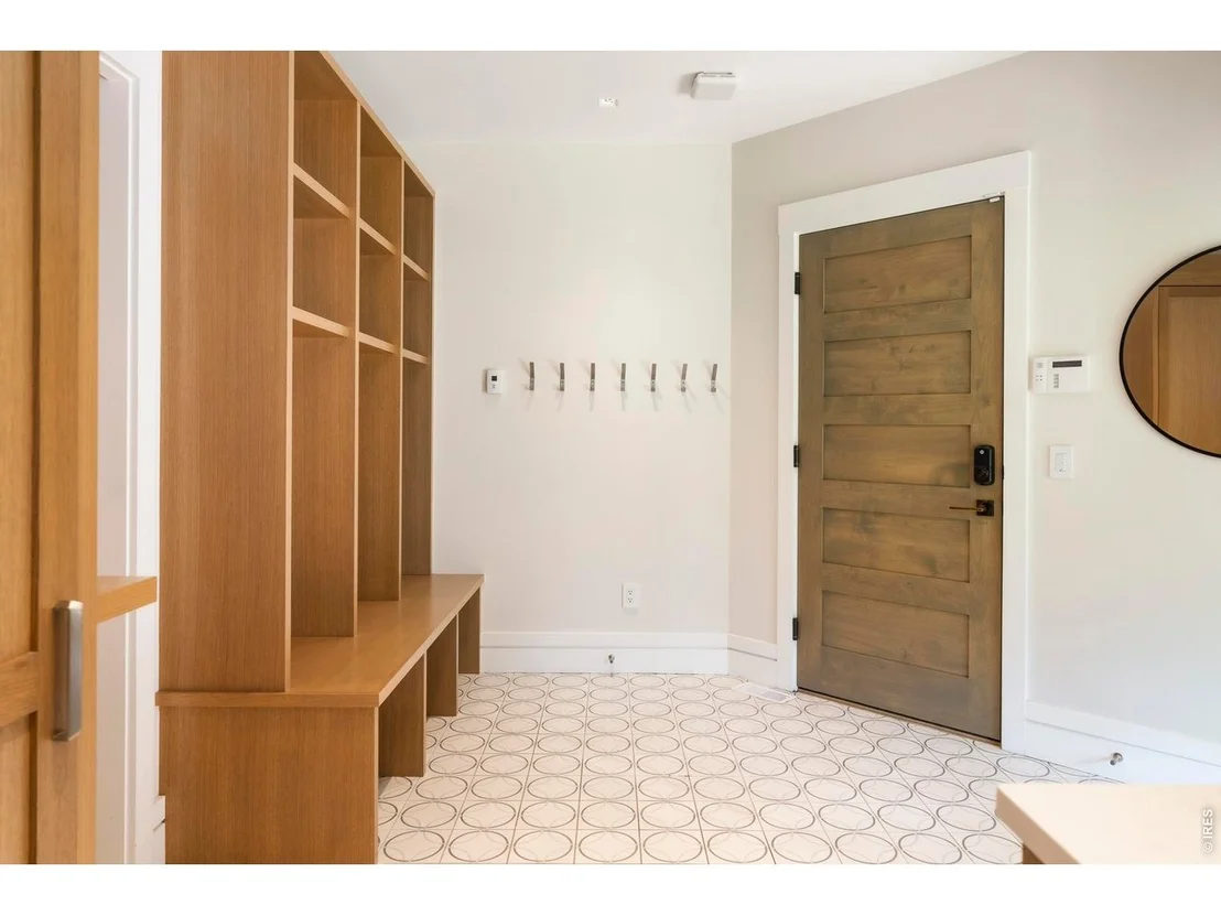 Photo of 2158 Tamarack Ave