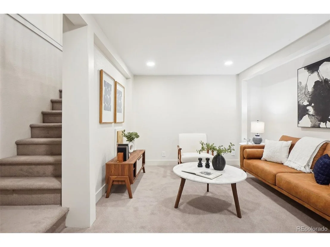 Photo of 2121 W 33rd Ave