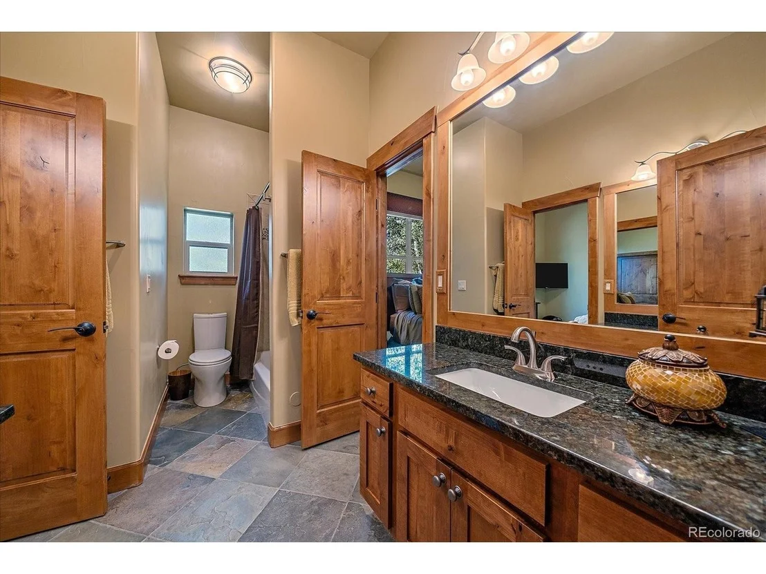 Photo of 1029 Blue Grass Trl