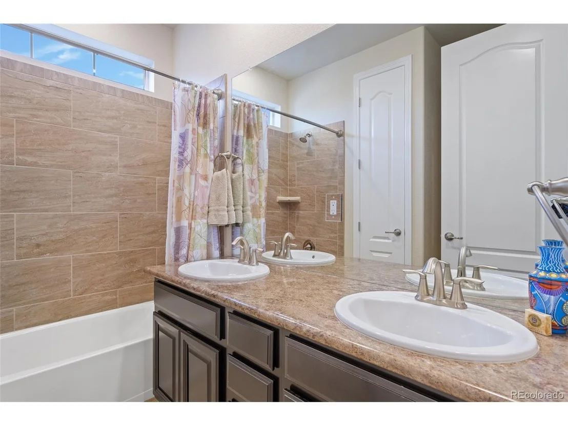 Photo of 10031 Isle Cir