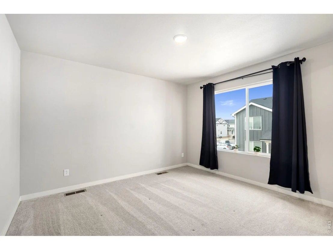 Photo of Unit D3 at 710 Oregon Trl