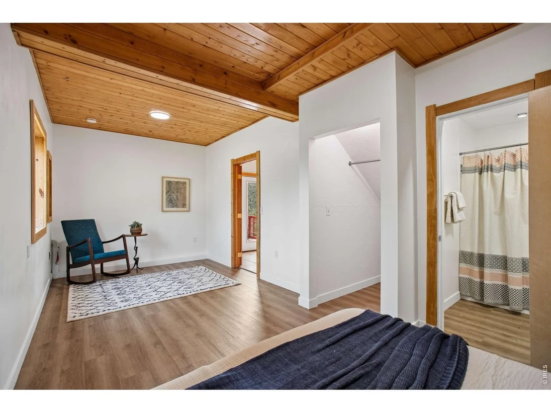Photo of 11150 Circle Dr