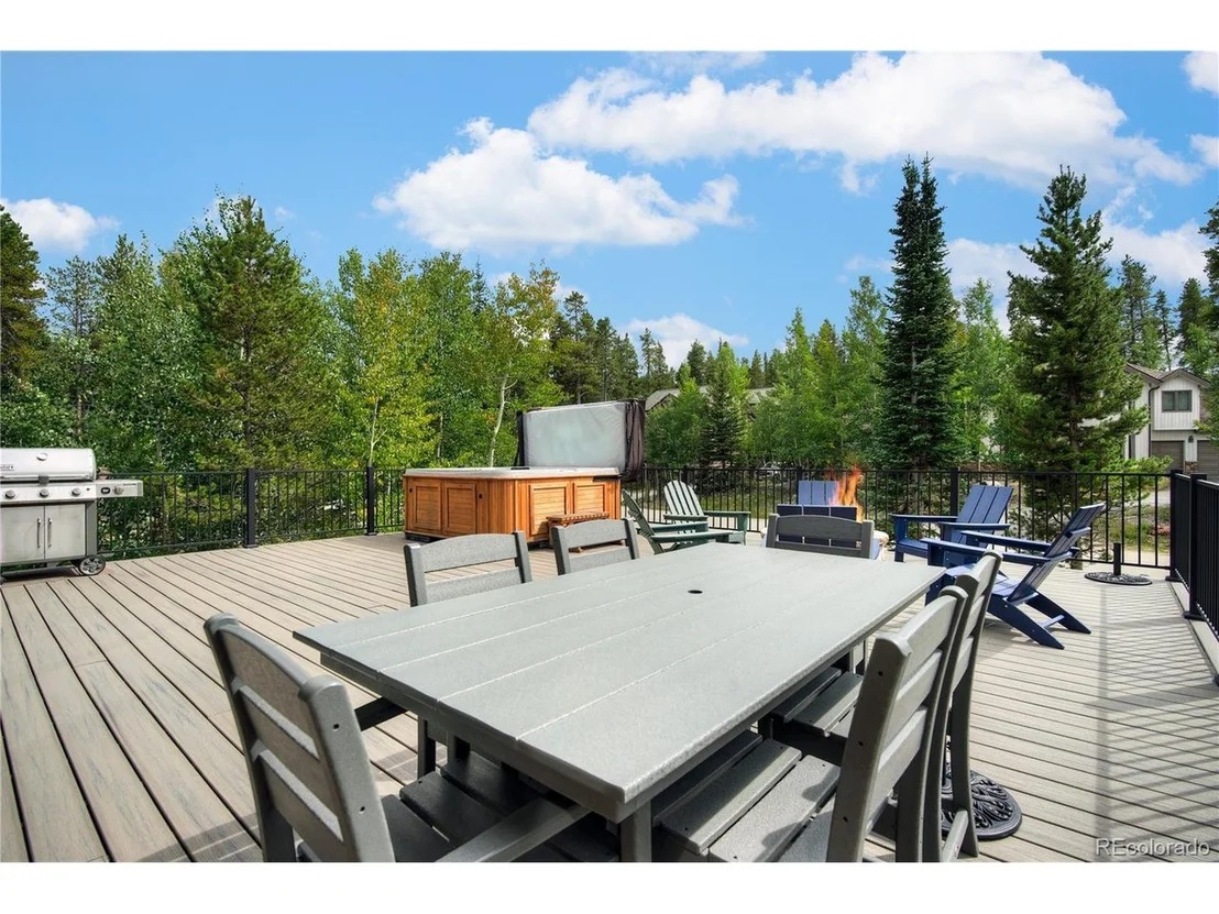 Photo of 19 White Cloud Dr